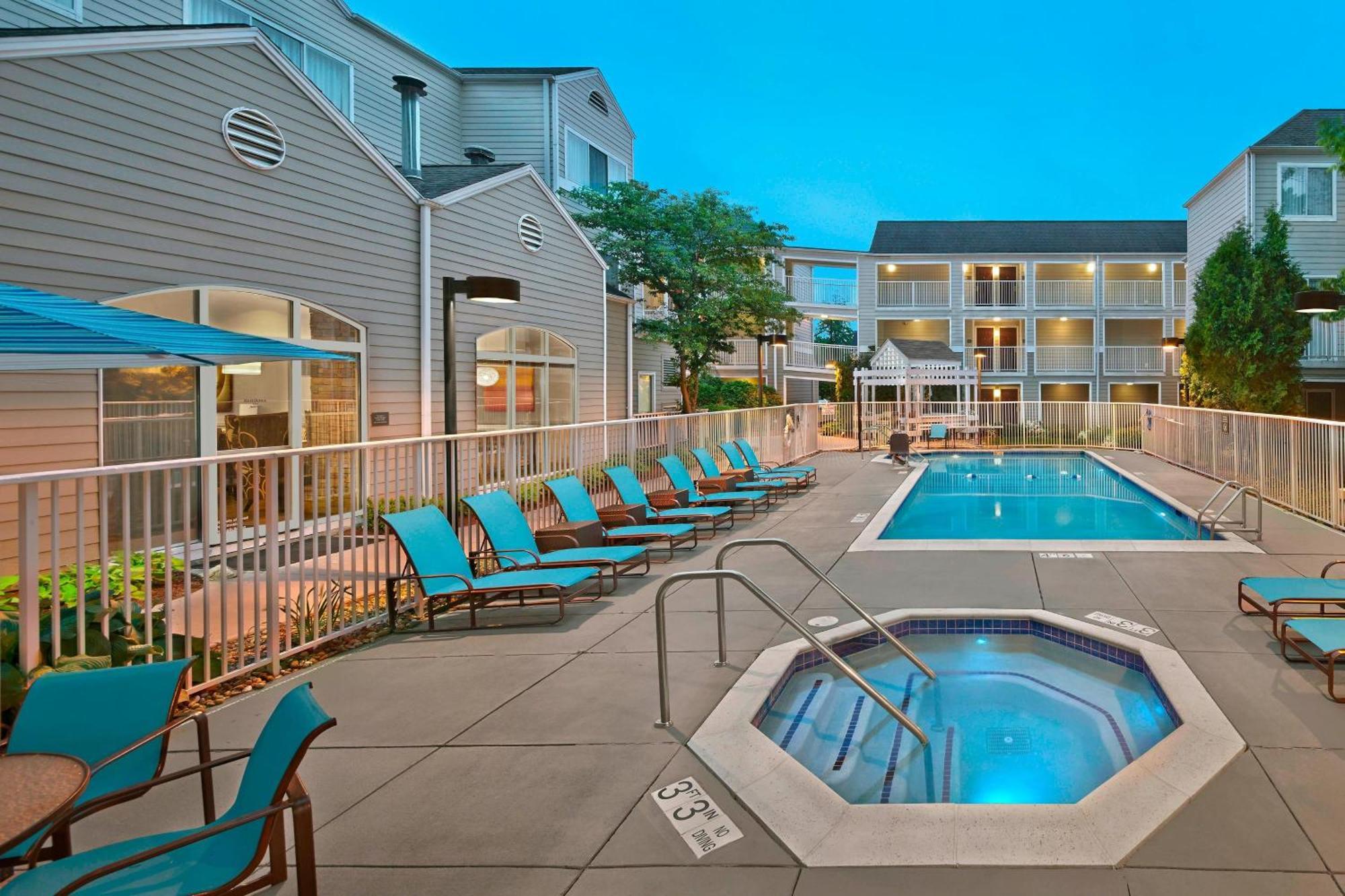 Residence Inn Boston Tewksbury/Andover Ngoại thất bức ảnh